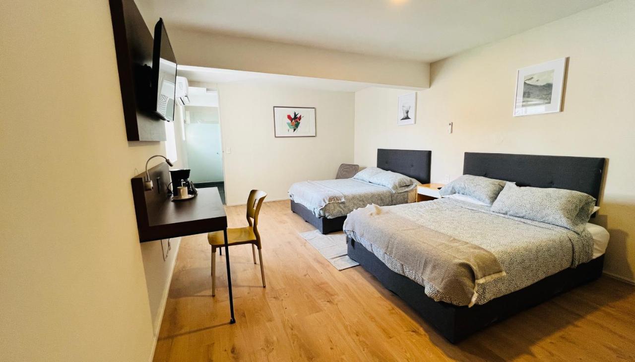 Suites Bauhaus Casa Blanca La Corregidora 外观 照片